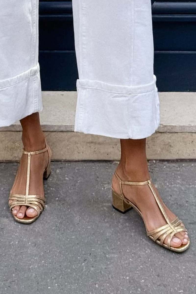 Ingrid™ | Gyldne Sandaler Hverdagselegance